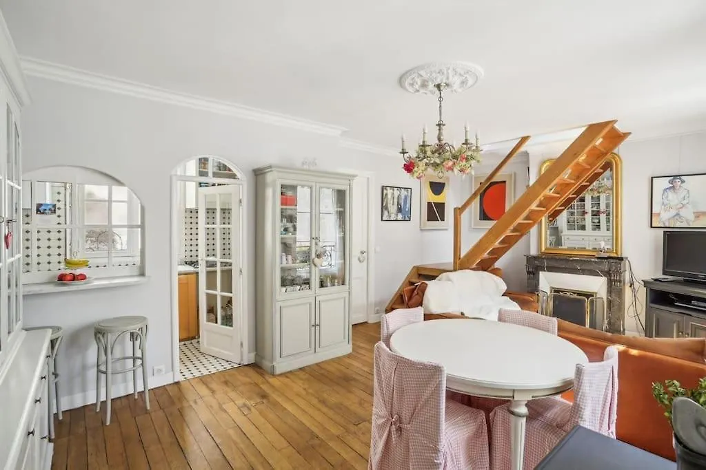 L'atelier Du Peintre - Grand Triplex Parisien *